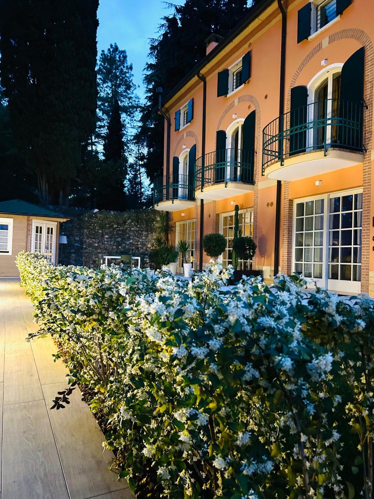 Residenza Eden Guest House Cola  Ngoại thất bức ảnh